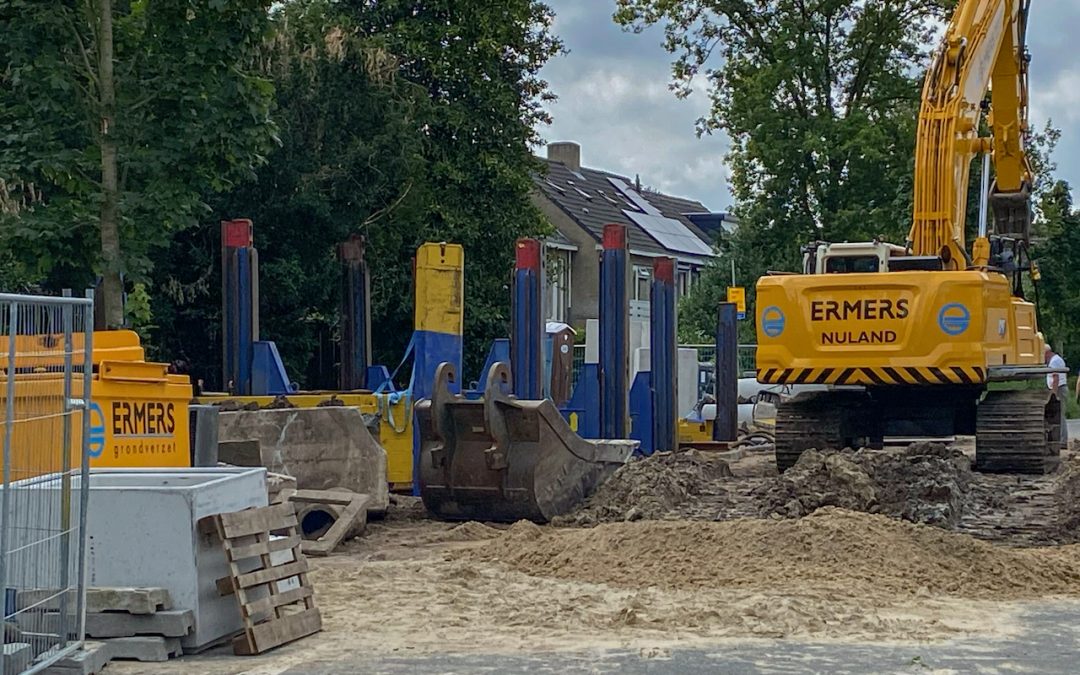 Werkzaamheden aan sinkhole in Nuenen op een diepte van 5 meter